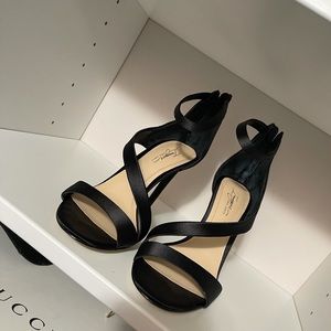 Authentic gently used Vince Camuto satin heel